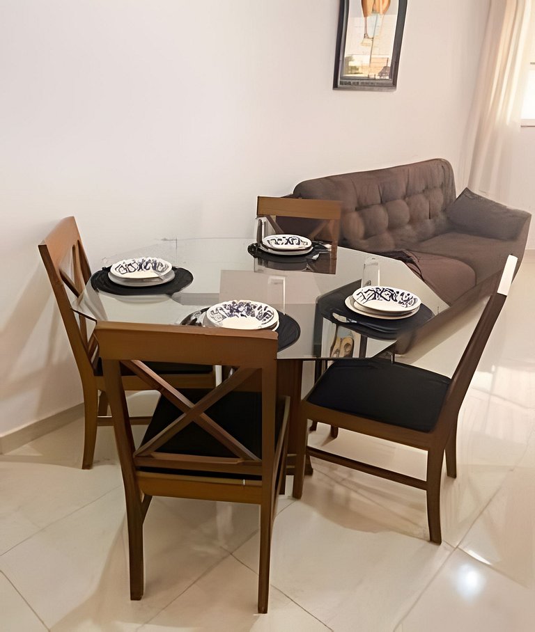 Ap de 1 quarto, com TV, maquina de lavar e garagem