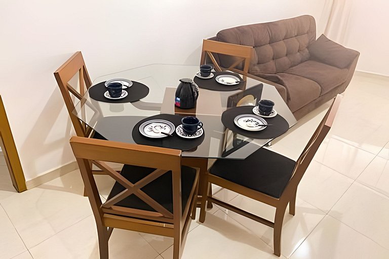 Ap de 1 quarto, com TV, maquina de lavar e garagem