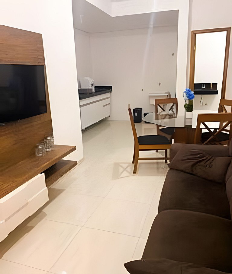 Ap de 1 quarto, com TV, maquina de lavar e garagem