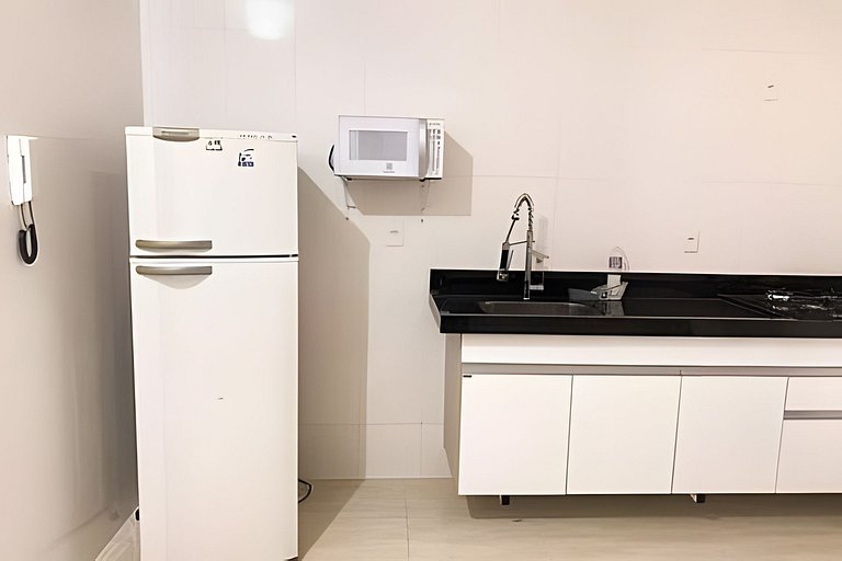 Ap de 1 quarto, com TV, maquina de lavar e garagem