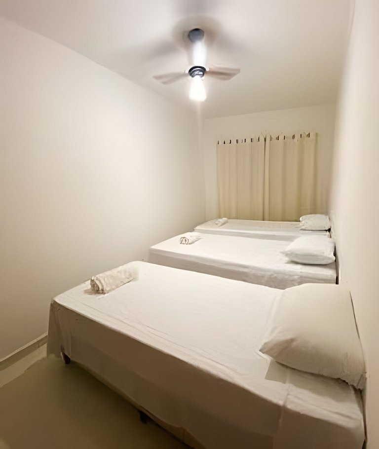 Ap de 1 quarto, com TV, maquina de lavar e garagem