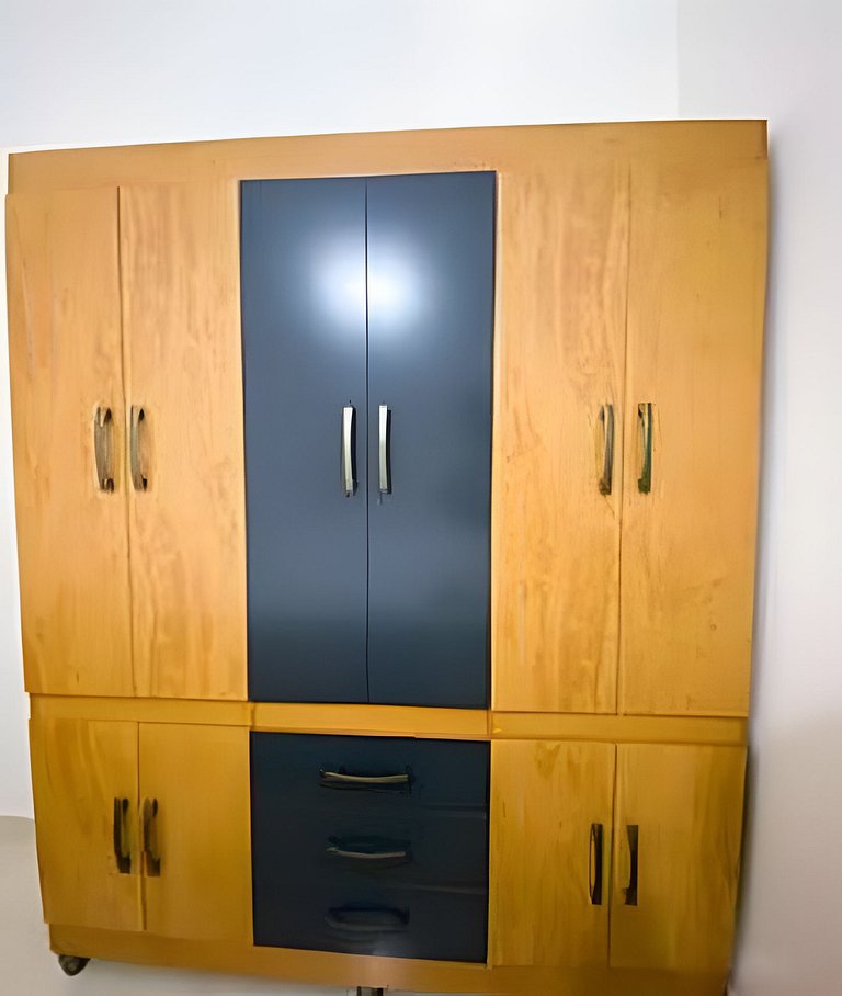 Ap de 1 quarto, com TV, maquina de lavar e garagem