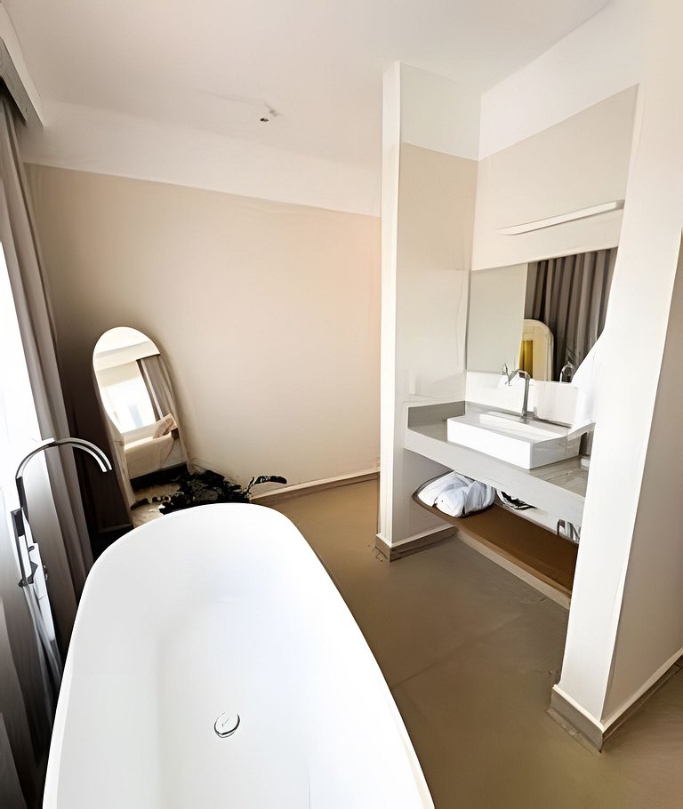 Apartamento de 3 Suites com Ar no Centro