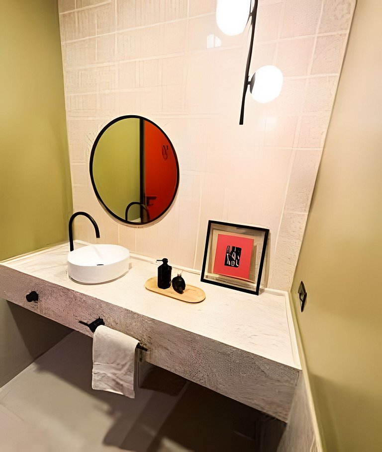 Apartamento de 3 Suites com Ar no Centro