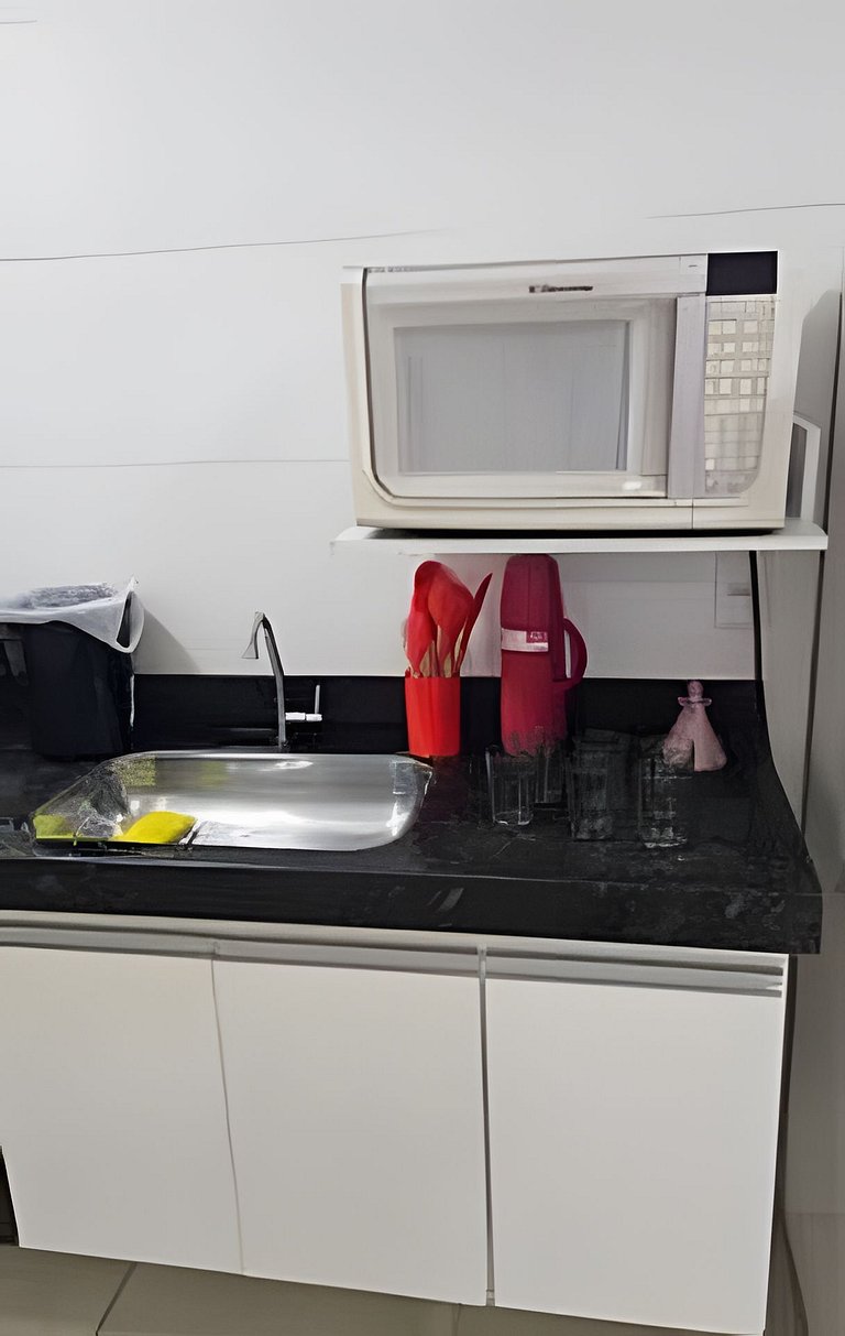 Apto com 3 Quartos 2 Banheiros com Churrasqueira
