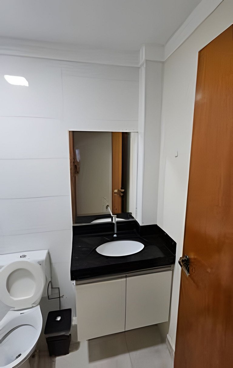 Apto com 3 Quartos 2 Banheiros com Churrasqueira