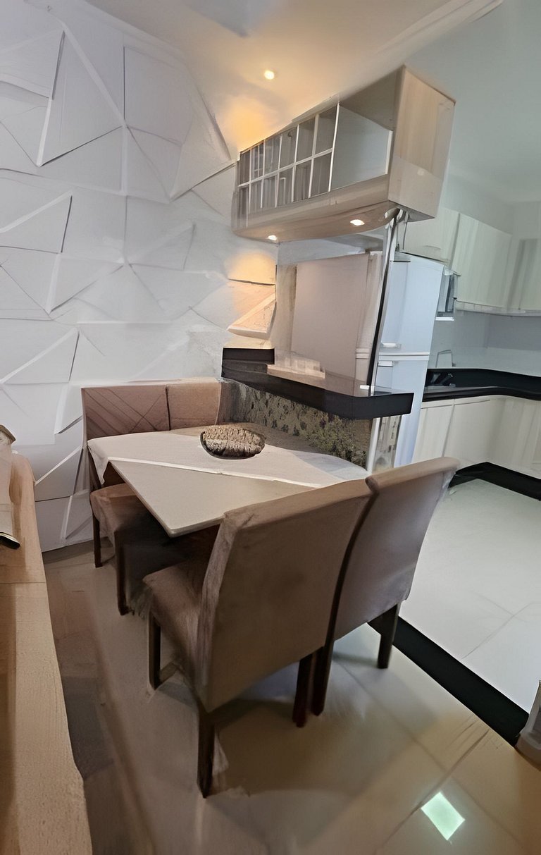 Casa 2 Quartos com Ar próximo ao P 7 e Rodoviária