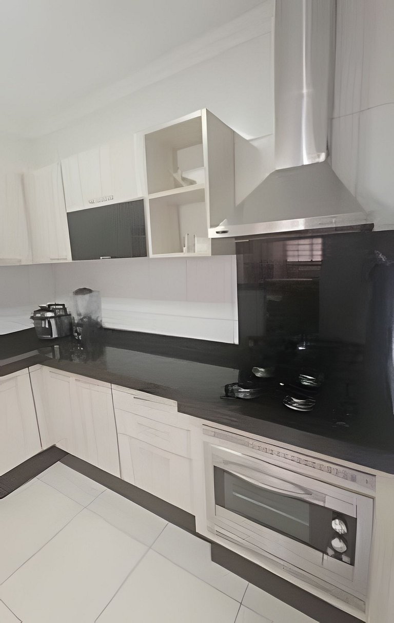 Casa 2 Quartos com Ar próximo ao P 7 e Rodoviária