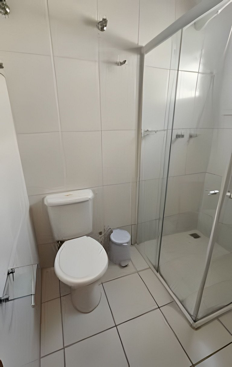 Casa 2 Quartos com Ar próximo ao P 7 e Rodoviária