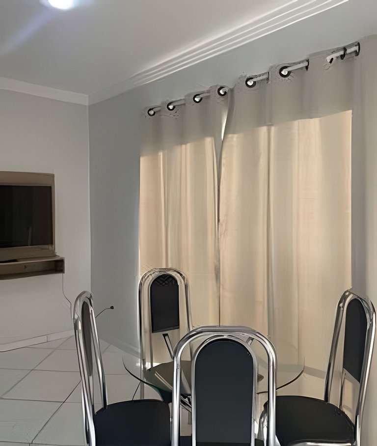 Apartamento 2 Quartos 2 Banheiros com Ar