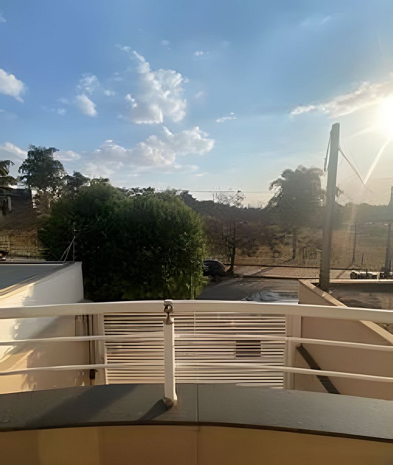Apartamento 2 Quartos 2 Banheiros com Ar