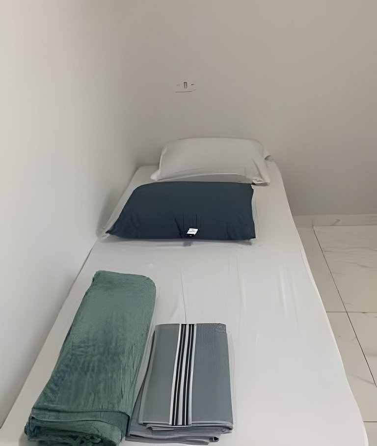 Apartamento 2 Quartos 2 Banheiros com Ar