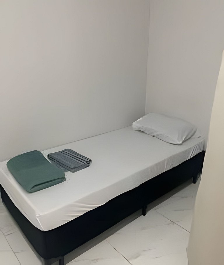 Apartamento 2 Quartos 2 Banheiros com Ar