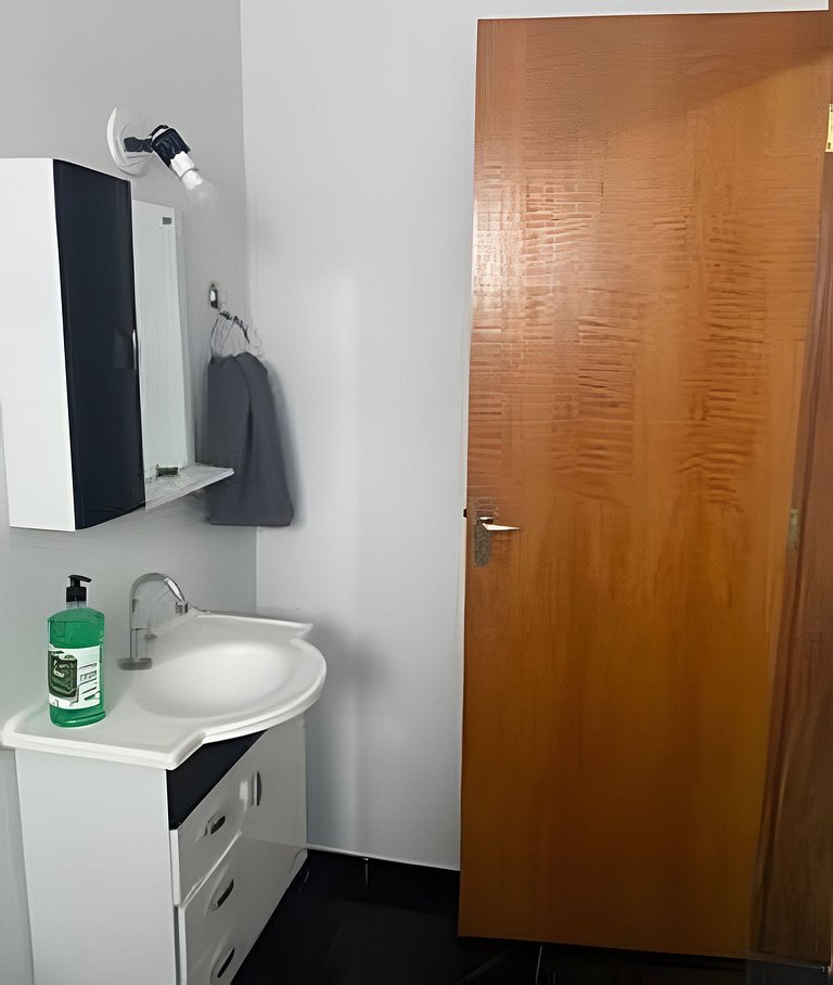 Apartamento 2 Quartos 2 Banheiros com Ar