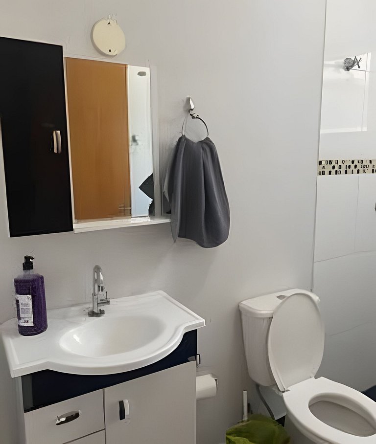 Apartamento 2 Quartos 2 Banheiros com Ar