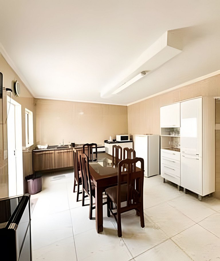 Apartamento de 4 Suites com Ar no Centro