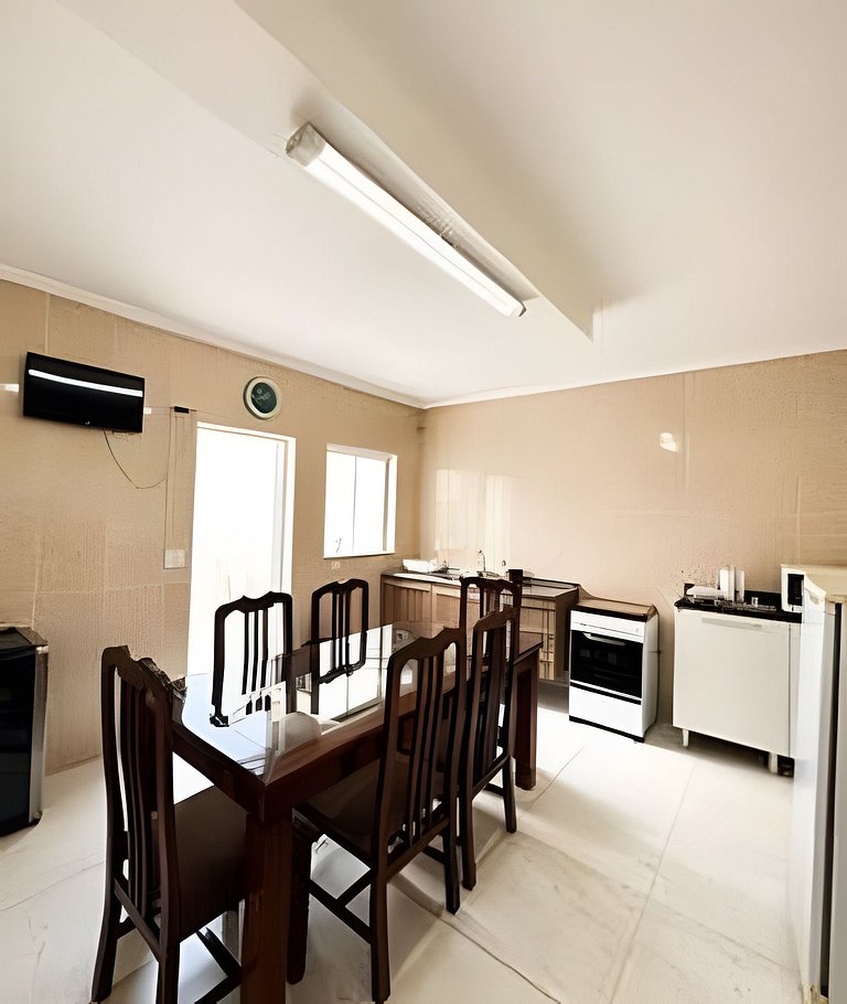 Apartamento de 4 Suites com Ar no Centro