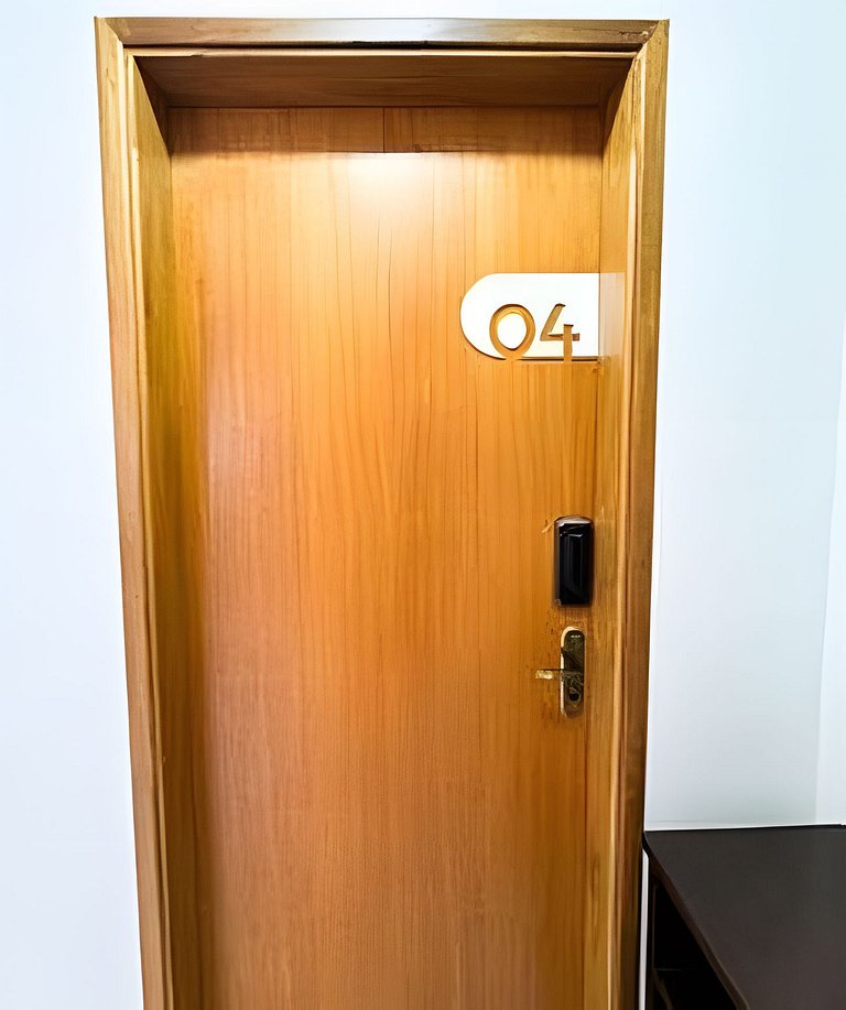 Apartamento de 4 Suites com Ar no Centro