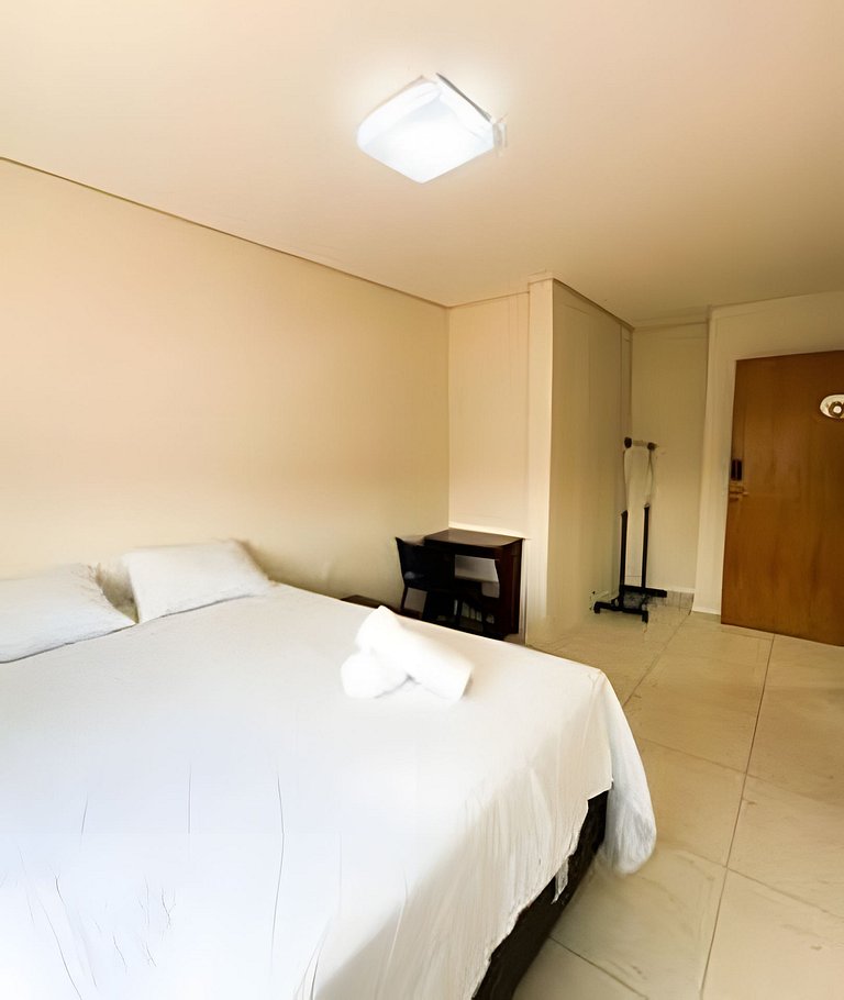 Apartamento de 4 Suites com Ar no Centro