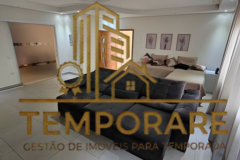 Casa com Churrasqueira e 3 Quartos com Ar cond.