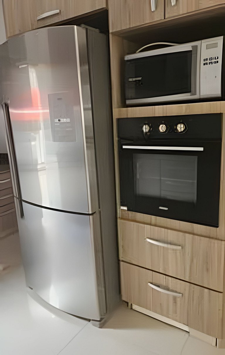 Linda Casa com Churrasqueira e 3 Quartos com Ar