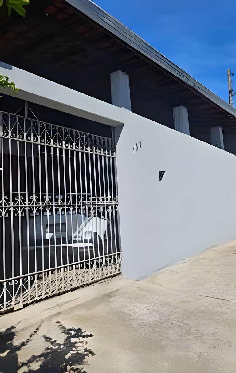 Linda casa com 2 suites, 1km/2 min do ECPA ,Tupi