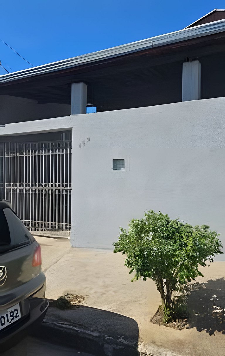 Linda casa com 2 suites, 1km/2 min do ECPA ,Tupi