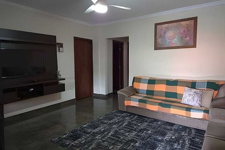 Linda casa com 2 suites, 1km/2 min do ECPA ,Tupi