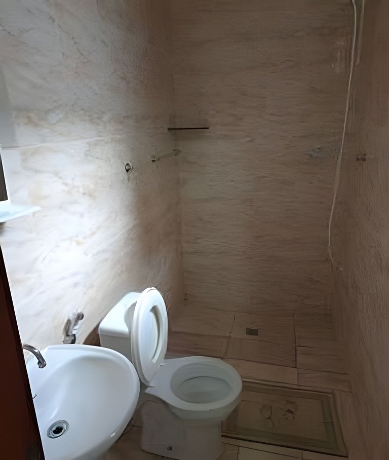 Linda casa com 2 suites, 1km/2 min do ECPA ,Tupi