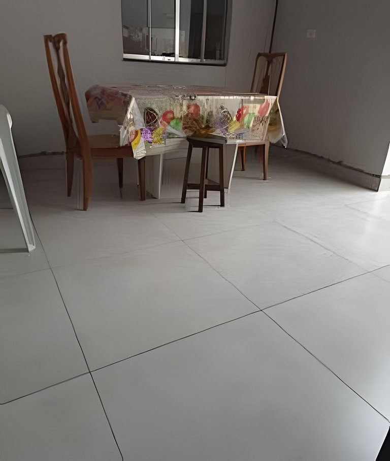 Linda casa com 2 suites, 1km/2 min do ECPA ,Tupi