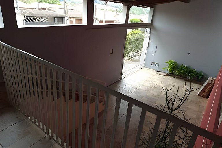 Linda casa com 2 suites, 1km/2 min do ECPA ,Tupi