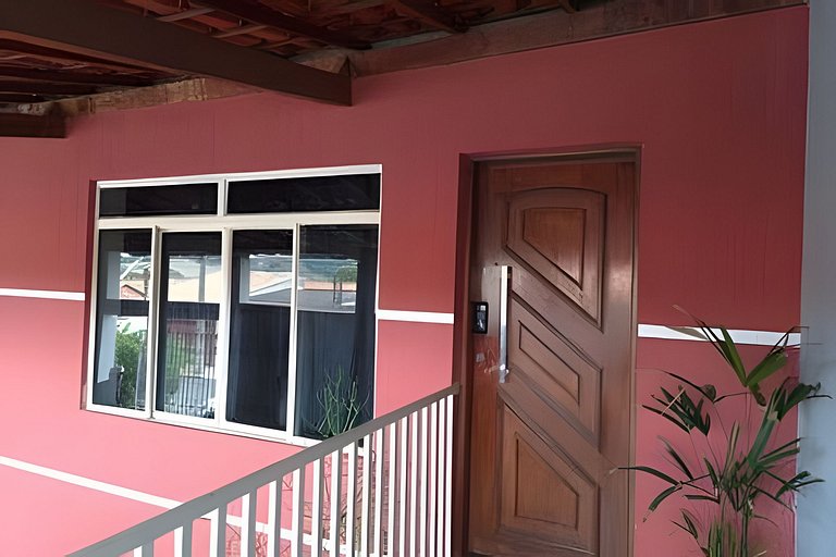 Linda casa com 2 suites, 1km/2 min do ECPA ,Tupi
