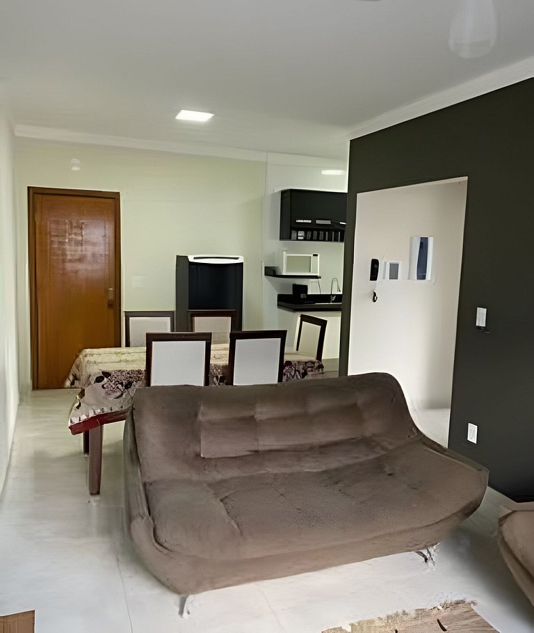 Apto Amplo Completo e Economico