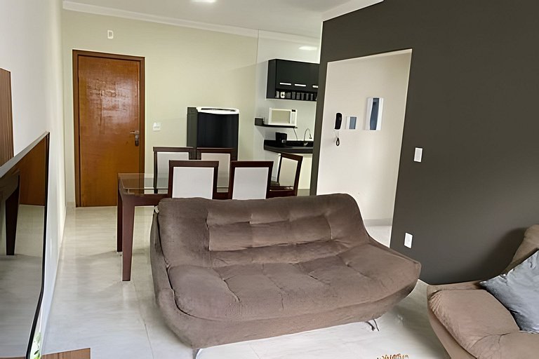 Apto Amplo Completo e Economico